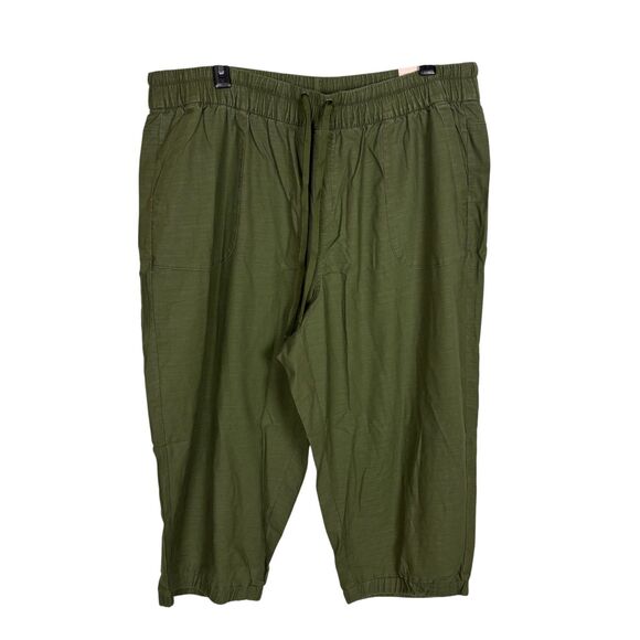NWT Lane Bryant Green Soft Slub Capri Women's 22/24 Mid-Rise Plus Size - Picture 1 of 7